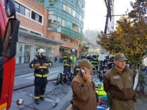 Equipos de Emergencia en ellugar de la explosión