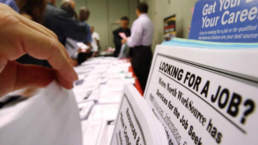 Dólar se estabiliza.