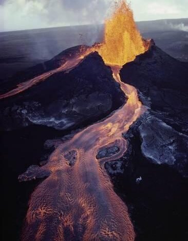 Desde la medianoche del miércoles se contabilizaron unos 250 terremotos en Kilauea.