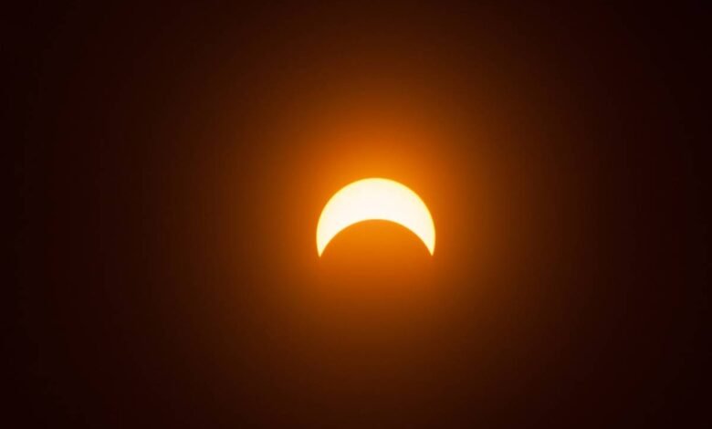 Eclipse parcial de sol.