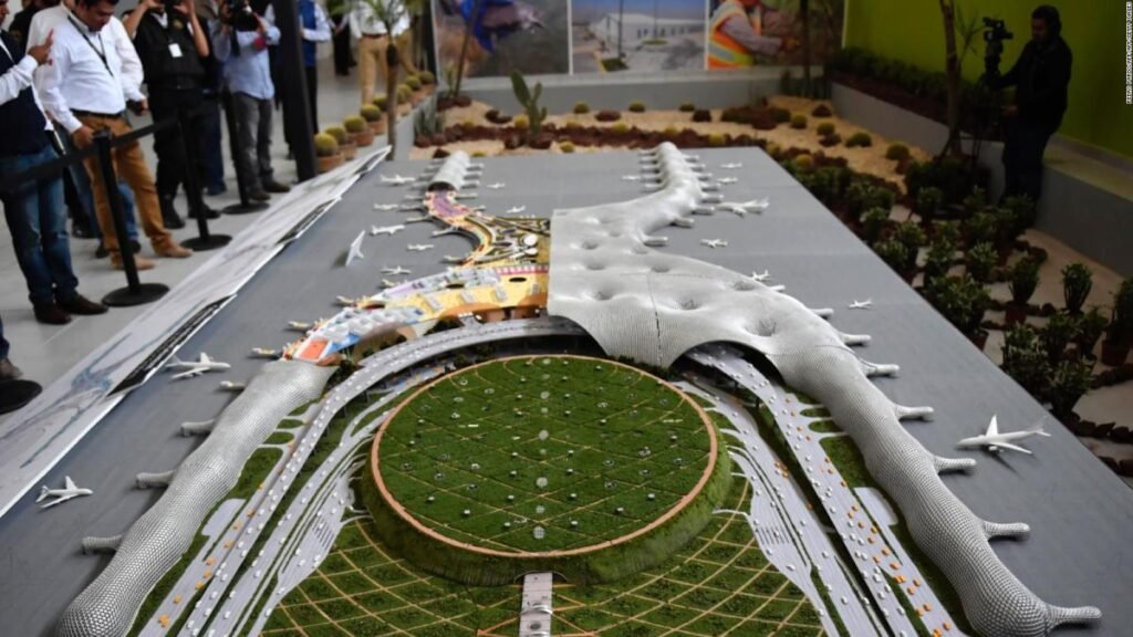 AMLO Detiene el NAIM.