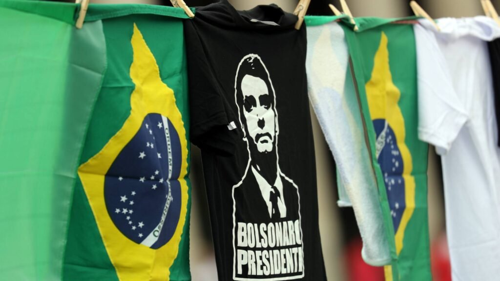 Mujeres con Bolsonaro.