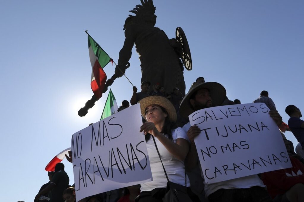 Caravana Llega a Tijuana.