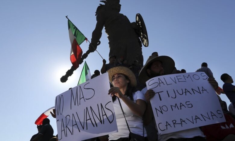 Caravana Llega a Tijuana.