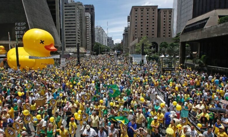 Democracia Populista de Extrema Derecha.