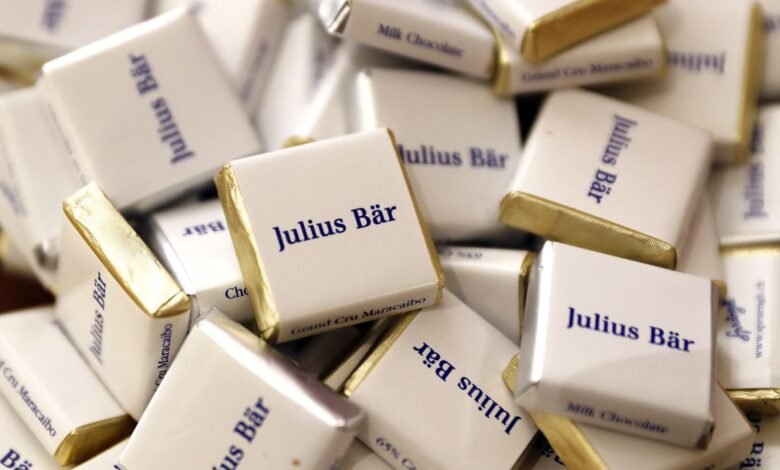Julius Baer y Santander.