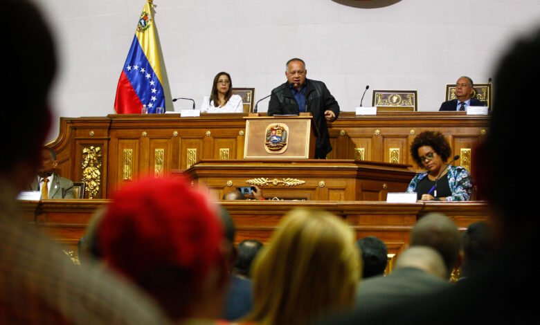 Legisladores.