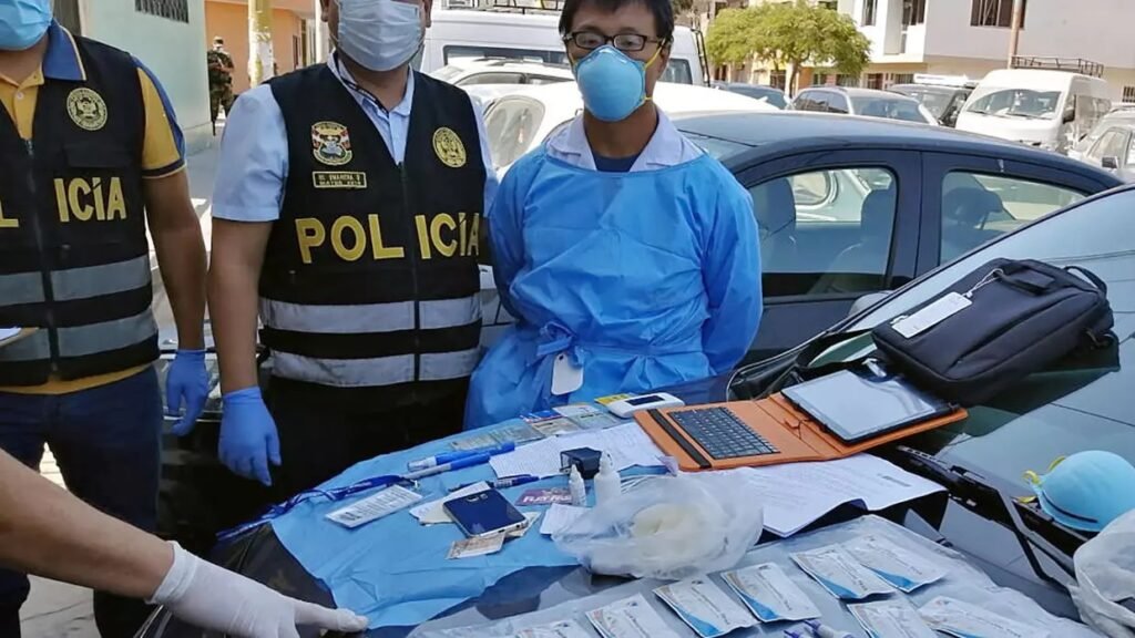 Arrestan a Estafadores Chinos.