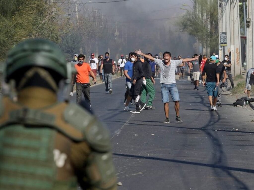 Chilenos en la Calle.