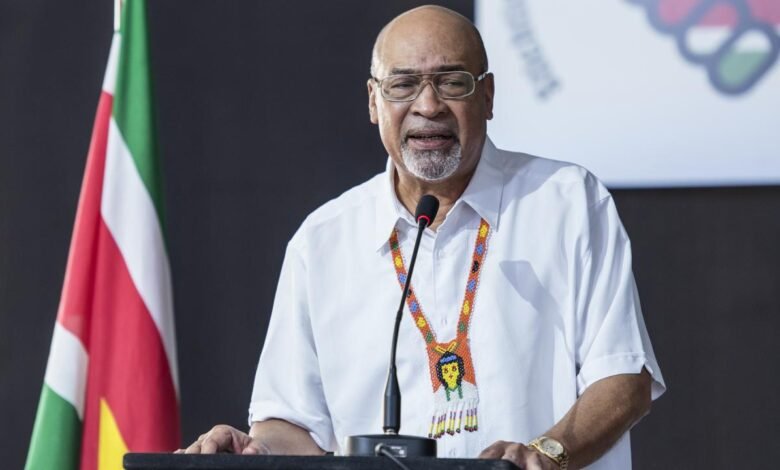 Surinam Decide.