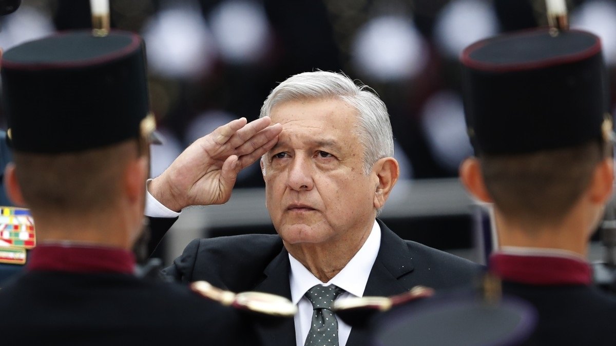 López Obrador se Rinde.