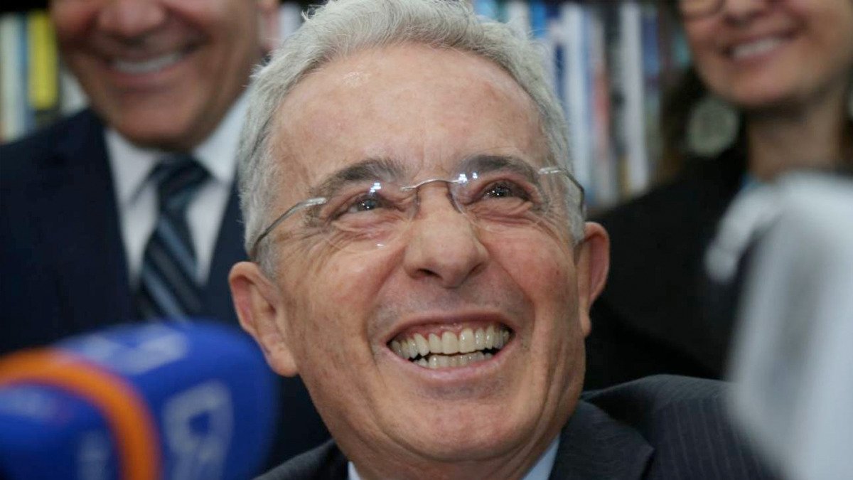 Uribe a Fiscalía.