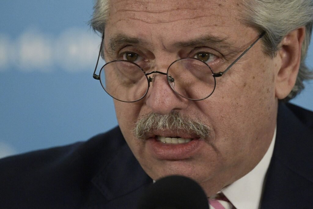 Fernández compra Vacuna Rusa.