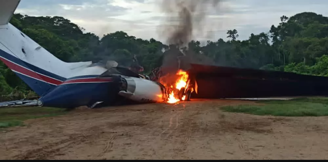 Narco Jet derrivado.