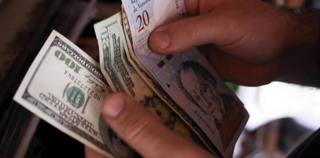 Dolarización Forzada.