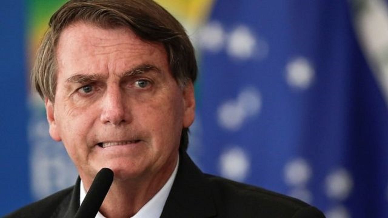 Multa para Bolsonaro.