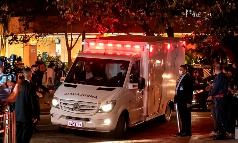 Bolsonaro hospitalizado.