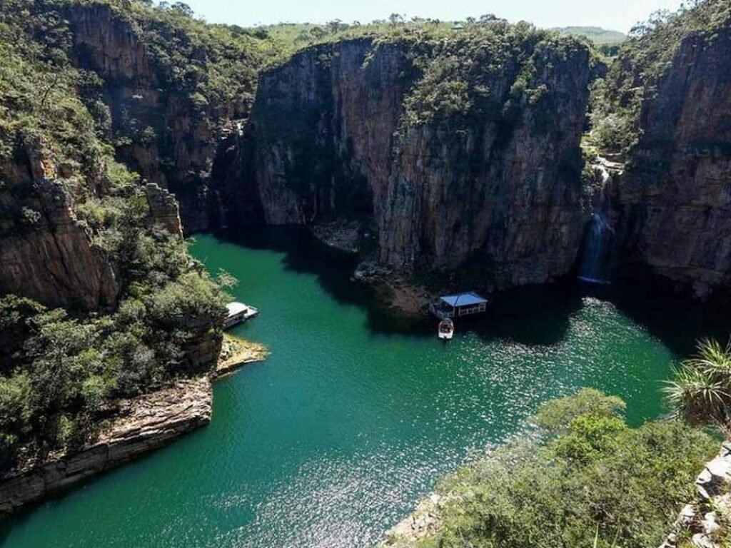 Accidente en el Lago Furnas.