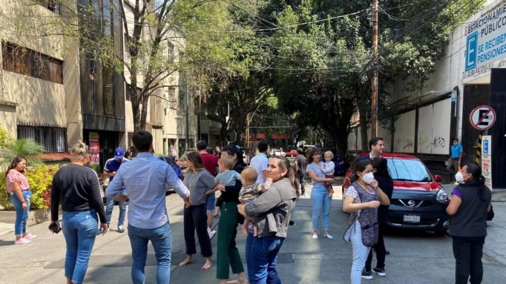 Otra réplica en México.