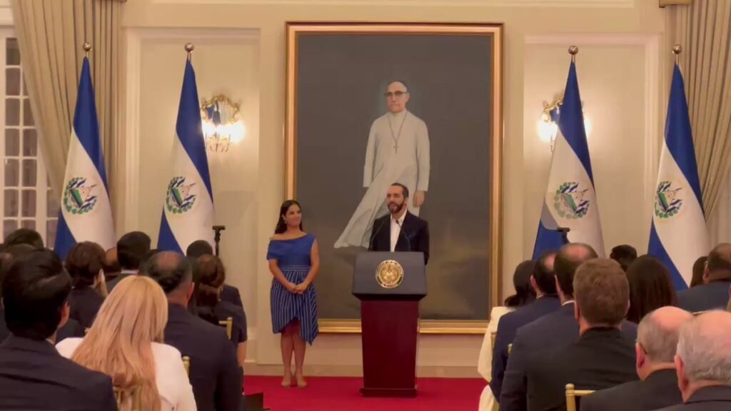 Bukele a la reelección.