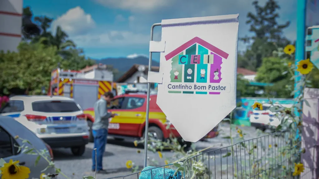 Ataque con hacha en guardería.