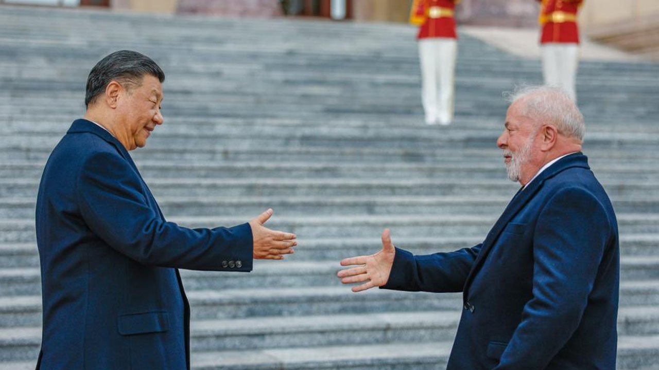 China y BRICS para apuntalar Brasil.