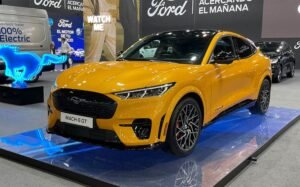 Bajan los precios de los automóviles.