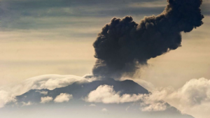Emergencia por volcán Ubinas.