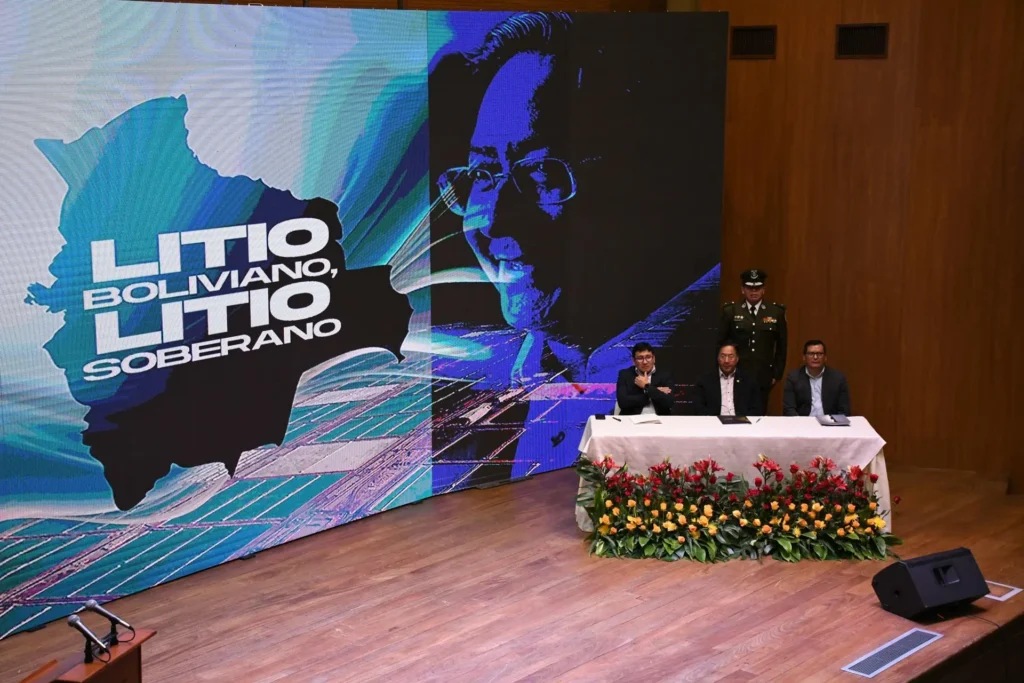 China y Rusia por el Litio Boliviano.