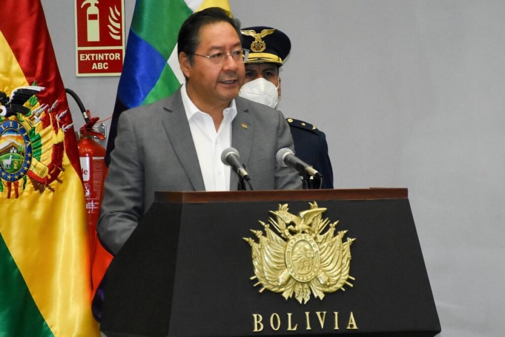 Bolivia a los BRICS.