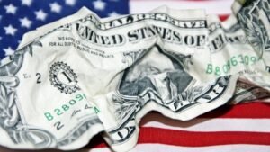 Las guerras de divisas y el fin de la hegemonía del dólar.