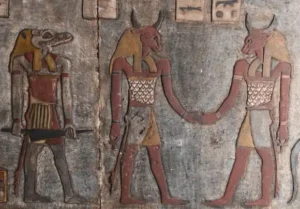 Egipto a todo color en el templo de Esna.