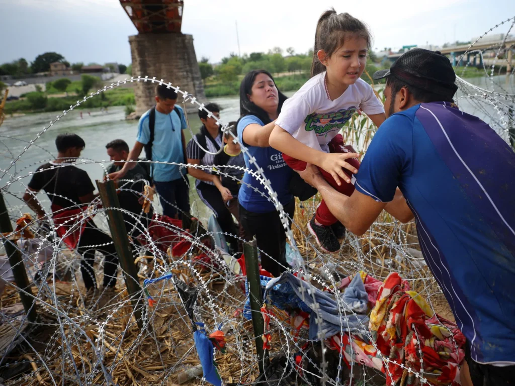 Alambre de Abbott en Texas, se queda.