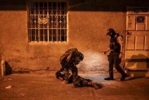 Narcobandas gobiernan las calles de Ecuador.