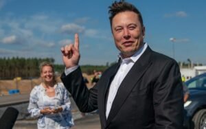 Libertad de Expresión vs. Orden Judicial: El Caso de Elon Musk en Brasil.